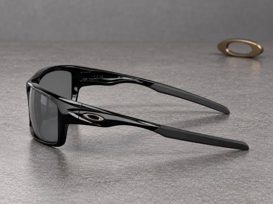 Oakley Canteen — Polished Black / Black Iridium Polarized — фото 4