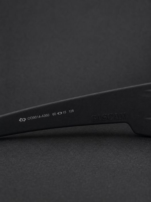 Oakley Los Angeles Rams Gascan Matte Black / Prizm Sapphire, NFL Edition — фото 3