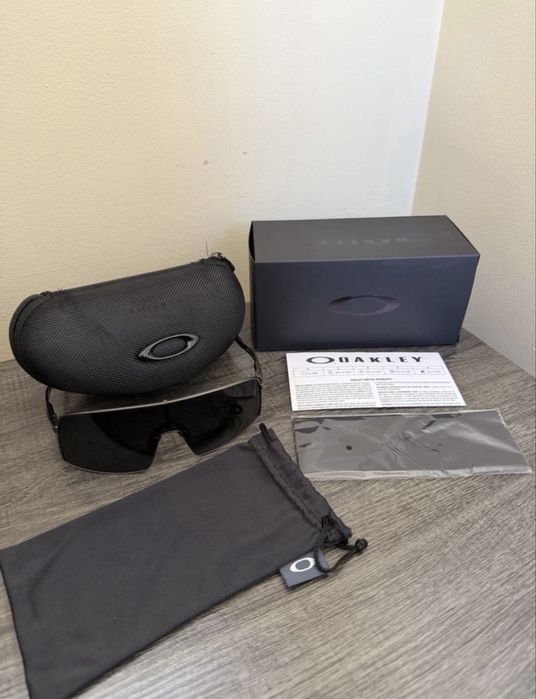 Окуляри Oakley Shield Sunglasses Black Frame & Chrome Lens — фото 4