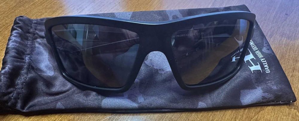 Oakley Cables — Matte Black / Prizm Black + футляр Ellipse O — фото 5